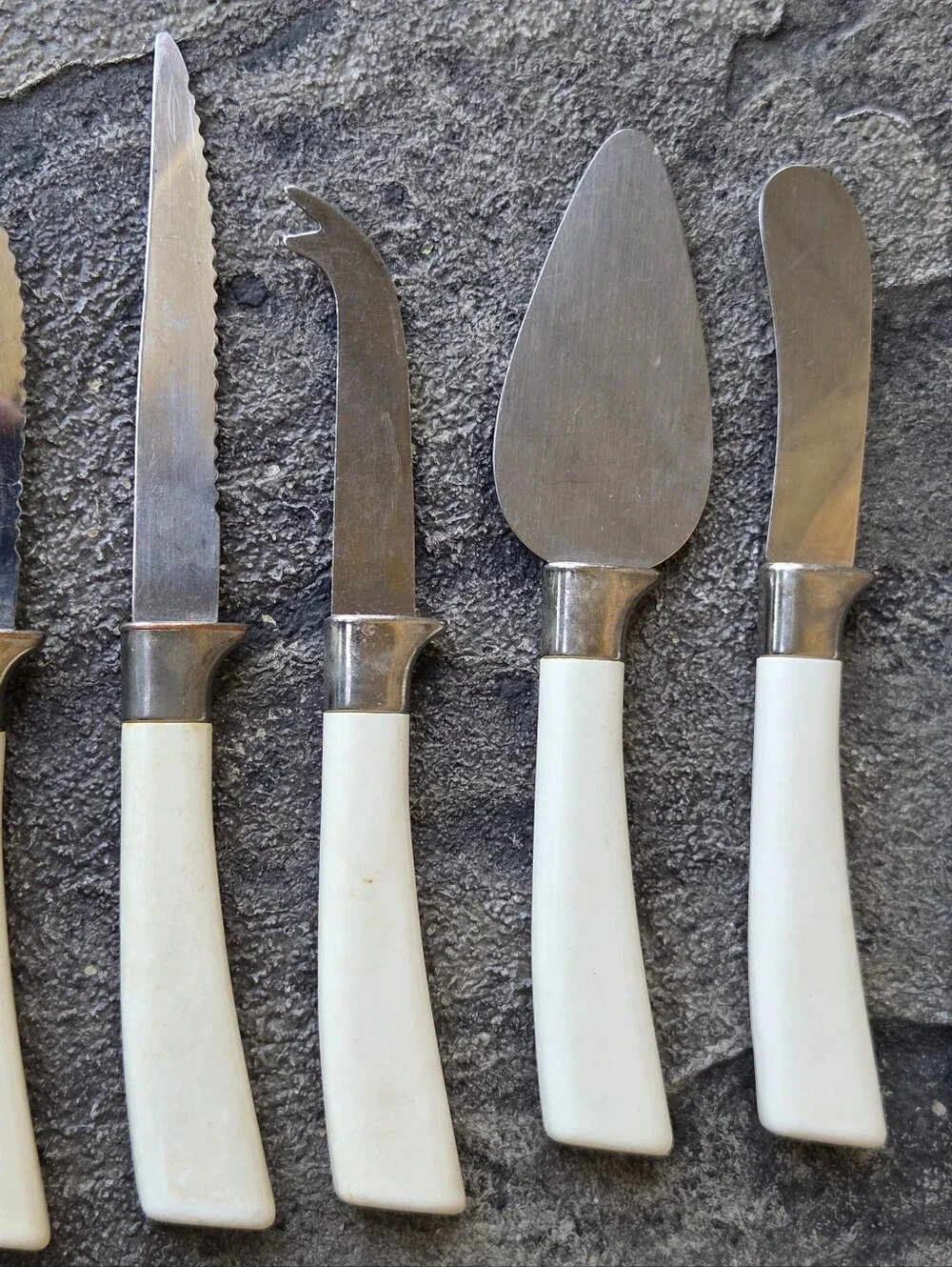 Lifetime Cutlery elegant cheese